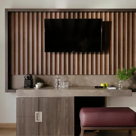 Schloss - Cbd & Adaptogenic And Sport