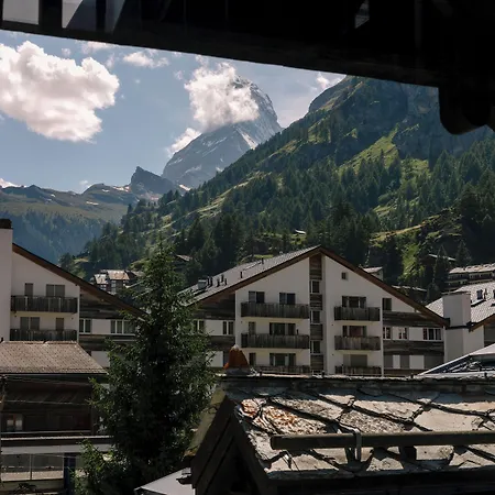 Schlosshouse Wellbeing Rooms&suites Hotel Zermatt